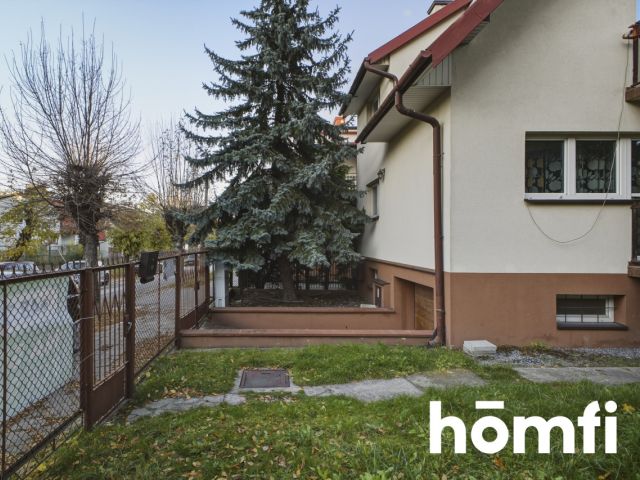 Two residential buildings with 9 rented rooms – a ready-made investment in the center of Radom - House - Sale - Radom, Nad Potokiem