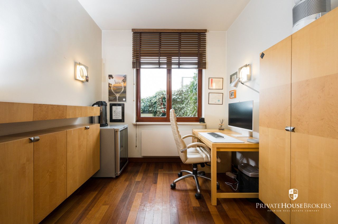 Czteropokojowy apartament z pięknym tarasem i widokiem na zieleń - Mieszkanie - Wynajem - Kraków, Śródmieście