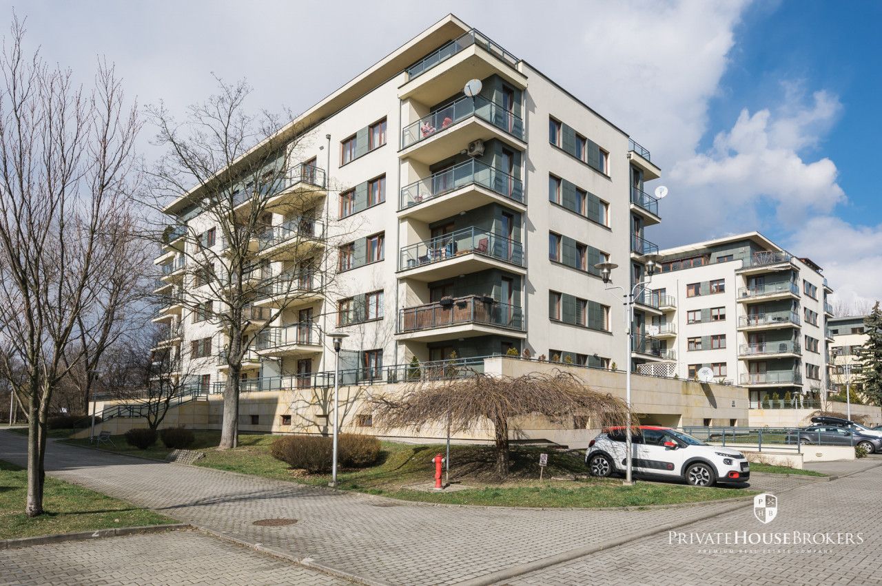 Czteropokojowy apartament z pięknym tarasem i widokiem na zieleń - Mieszkanie - Wynajem - Kraków, Śródmieście