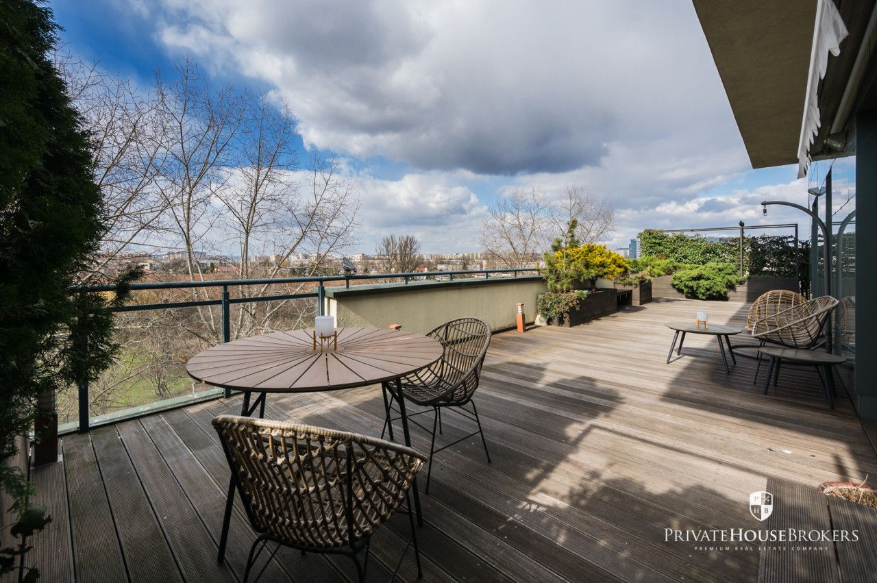 Czteropokojowy apartament z pięknym tarasem i widokiem na zieleń - Mieszkanie - Wynajem - Kraków, Śródmieście