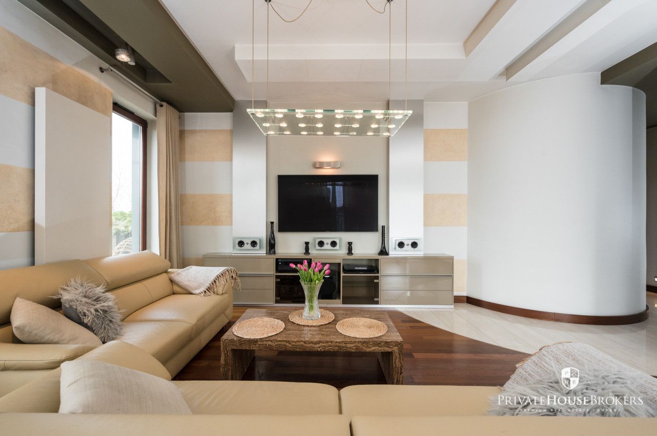 Czteropokojowy apartament z pięknym tarasem i widokiem na zieleń - Mieszkanie - Wynajem - Kraków, Śródmieście