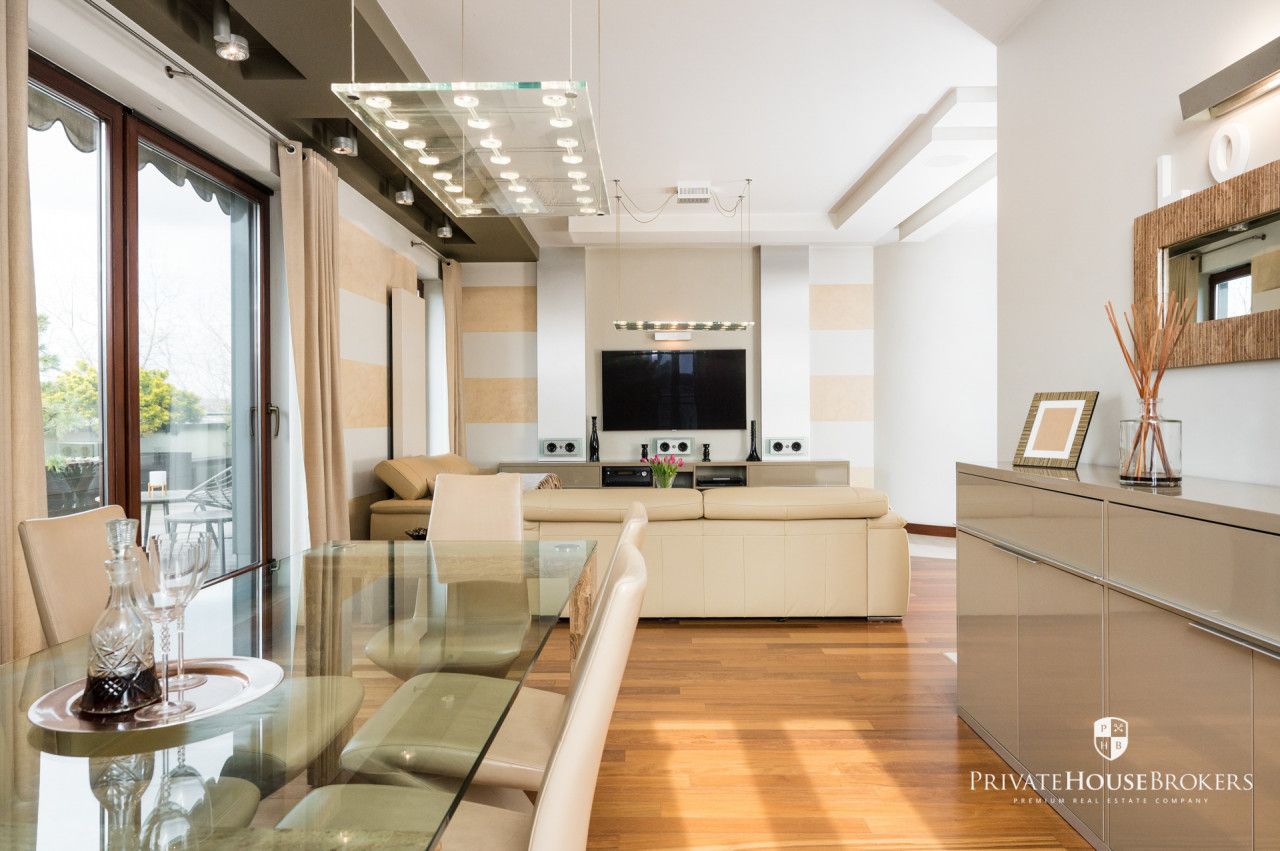 Czteropokojowy apartament z pięknym tarasem i widokiem na zieleń - Mieszkanie - Wynajem - Kraków, Śródmieście