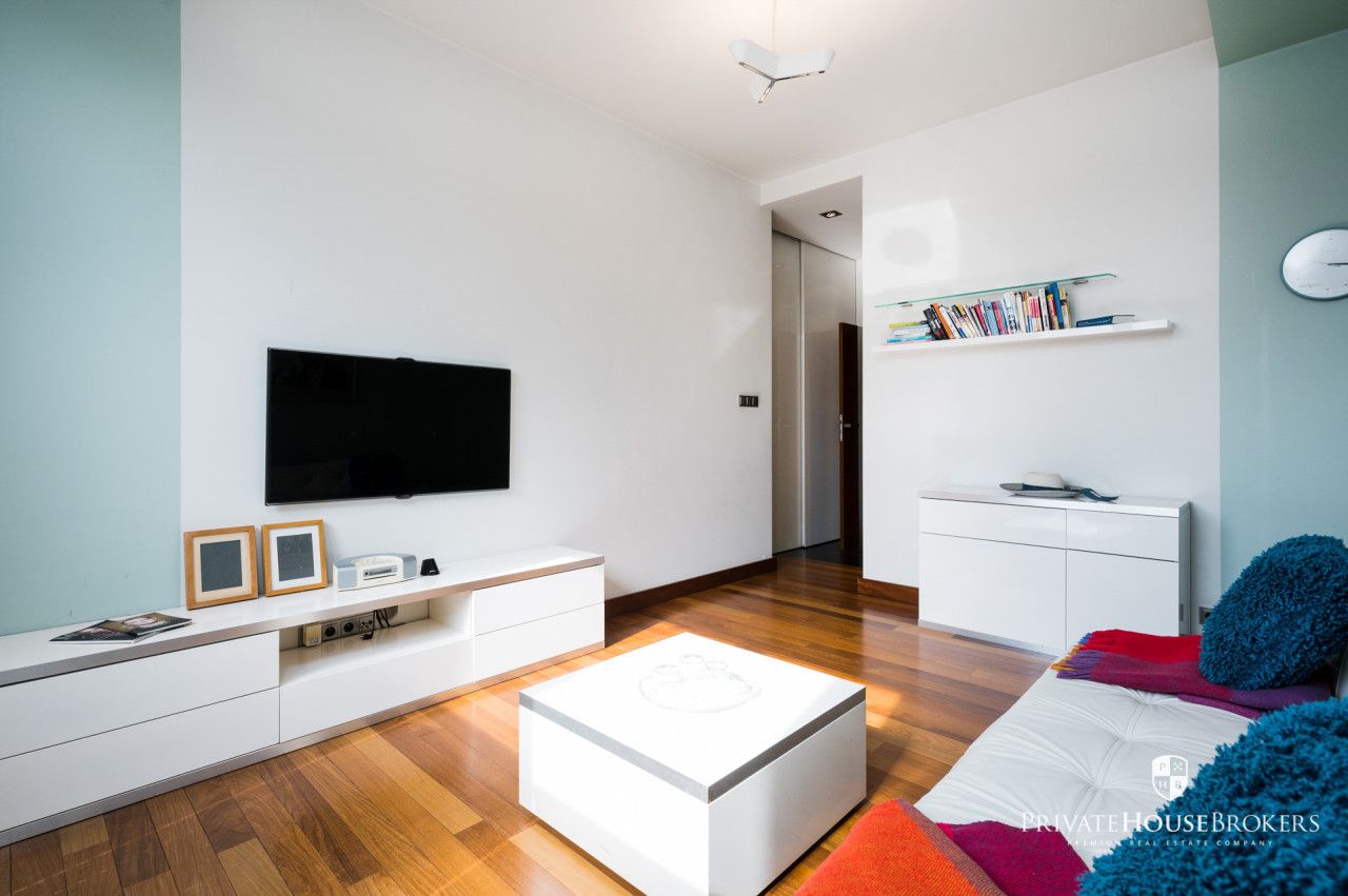 Czteropokojowy apartament z pięknym tarasem i widokiem na zieleń - Mieszkanie - Wynajem - Kraków, Śródmieście