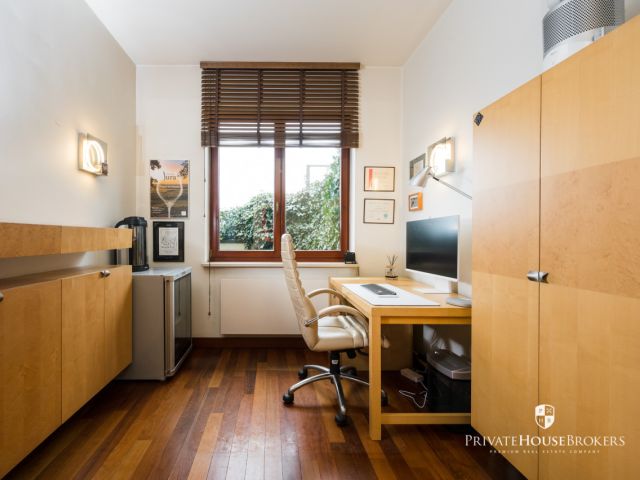 Czteropokojowy apartament z pięknym tarasem i widokiem na zieleń - Mieszkanie - Wynajem - Kraków, Śródmieście