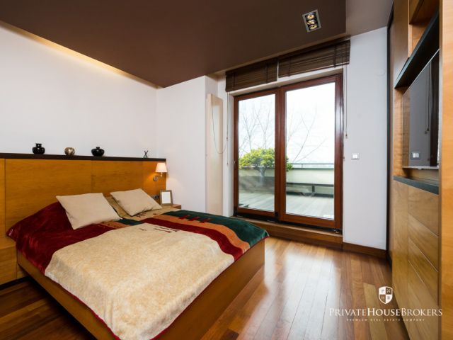 Czteropokojowy apartament z pięknym tarasem i widokiem na zieleń - Mieszkanie - Wynajem - Kraków, Śródmieście