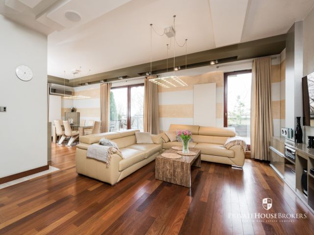 Czteropokojowy apartament z pięknym tarasem i widokiem na zieleń - Mieszkanie - Wynajem - Kraków, Śródmieście