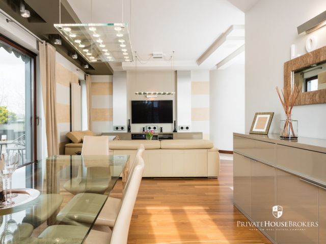 Czteropokojowy apartament z pięknym tarasem i widokiem na zieleń - Mieszkanie - Wynajem - Kraków, Śródmieście