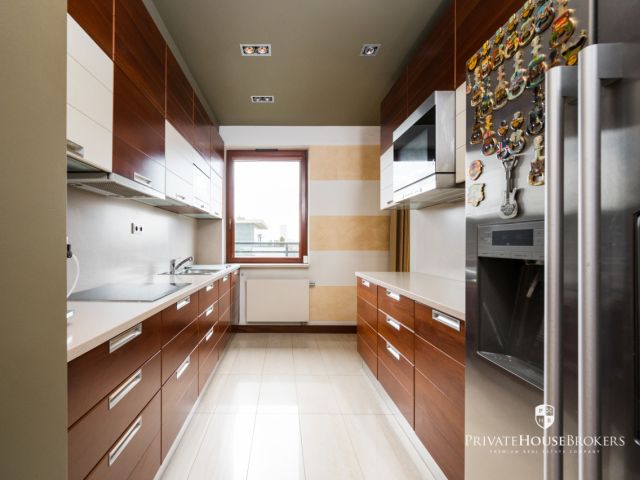 Czteropokojowy apartament z pięknym tarasem i widokiem na zieleń - Mieszkanie - Wynajem - Kraków, Śródmieście