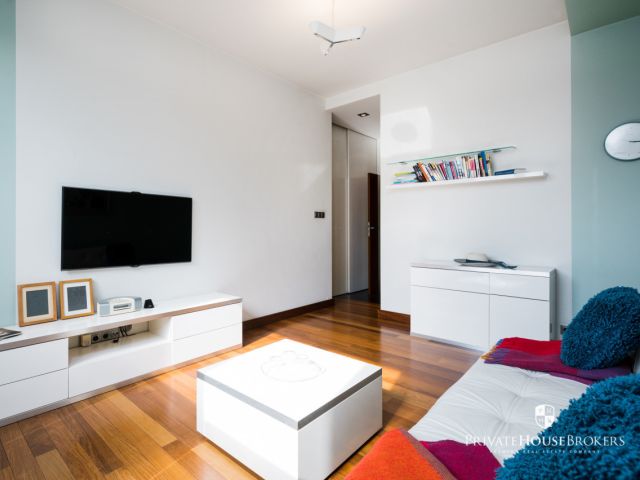 Czteropokojowy apartament z pięknym tarasem i widokiem na zieleń - Mieszkanie - Wynajem - Kraków, Śródmieście