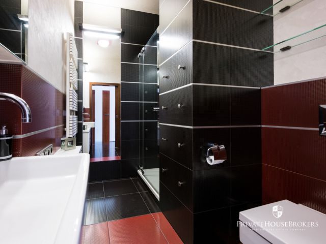 Czteropokojowy apartament z pięknym tarasem i widokiem na zieleń - Mieszkanie - Wynajem - Kraków, Śródmieście