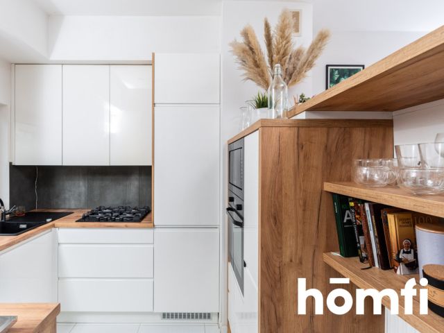 Szeregowy dom narożny z trzema sypialniami i pięknym ogródkiem znajdujący się na zamkniętym osiedlu w Bibicach - Dom - Sprzedaż - Krakowski, Zielonki / Bibice