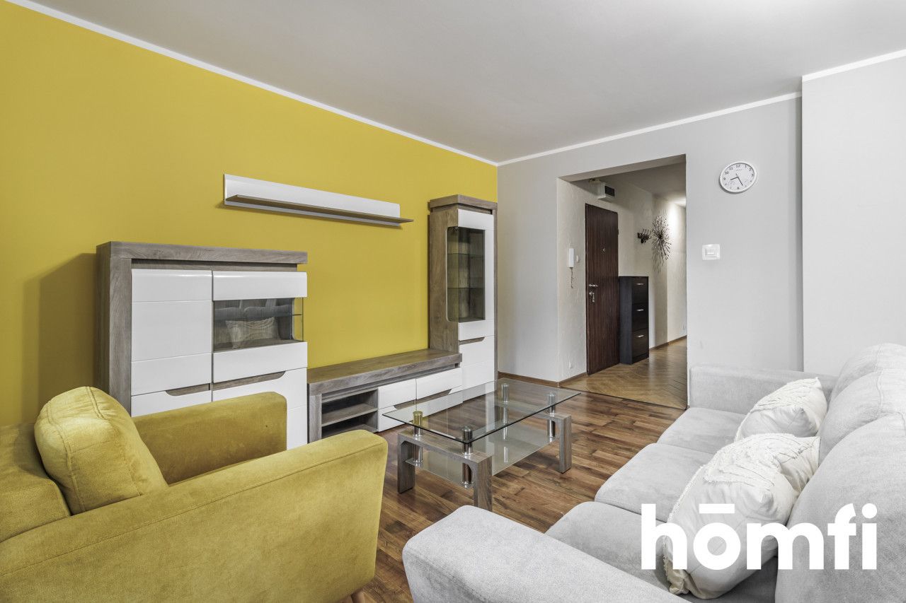 Spacious apartment with 2 bedrooms, living room and kitchen - Квартира - Продаж - Wołomiński, Ząbki