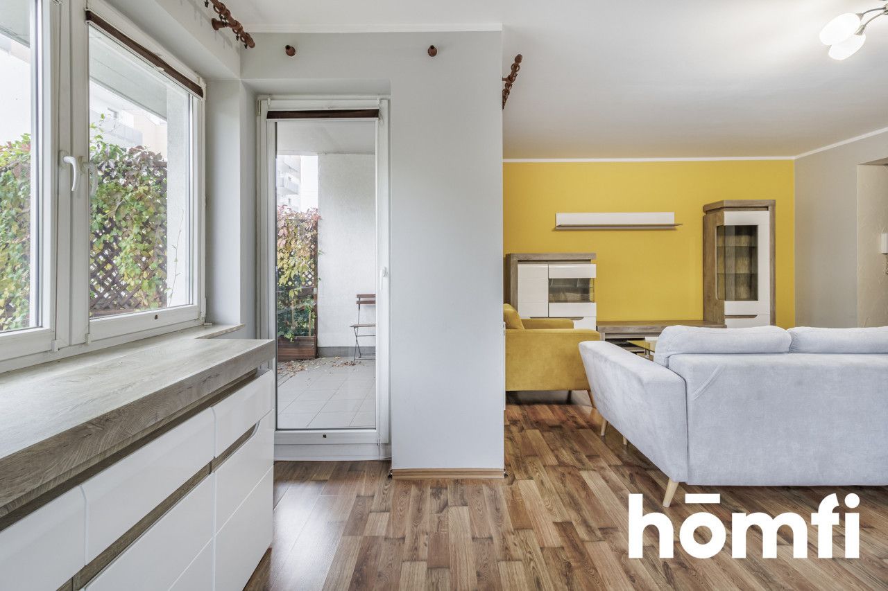 Spacious apartment with 2 bedrooms, living room and kitchen - Квартира - Продаж - Wołomiński, Ząbki