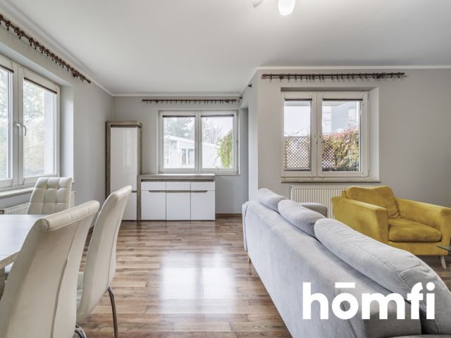 Spacious apartment with 2 bedrooms, living room and kitchen - Квартира - Продаж - Wołomiński, Ząbki