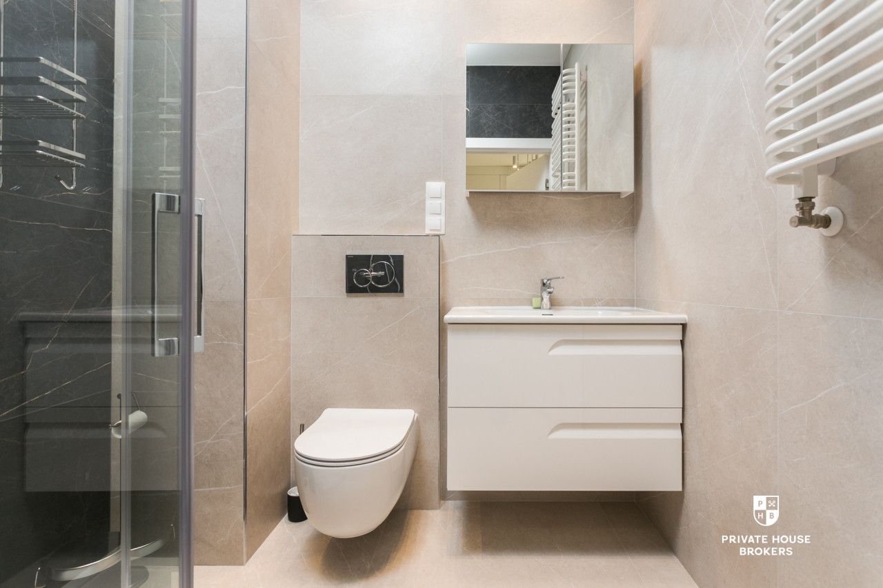 Air-conditioned 35m2 2 room in Novum II - Apartment - Rent - Kraków, Śródmieście / Stare Miasto