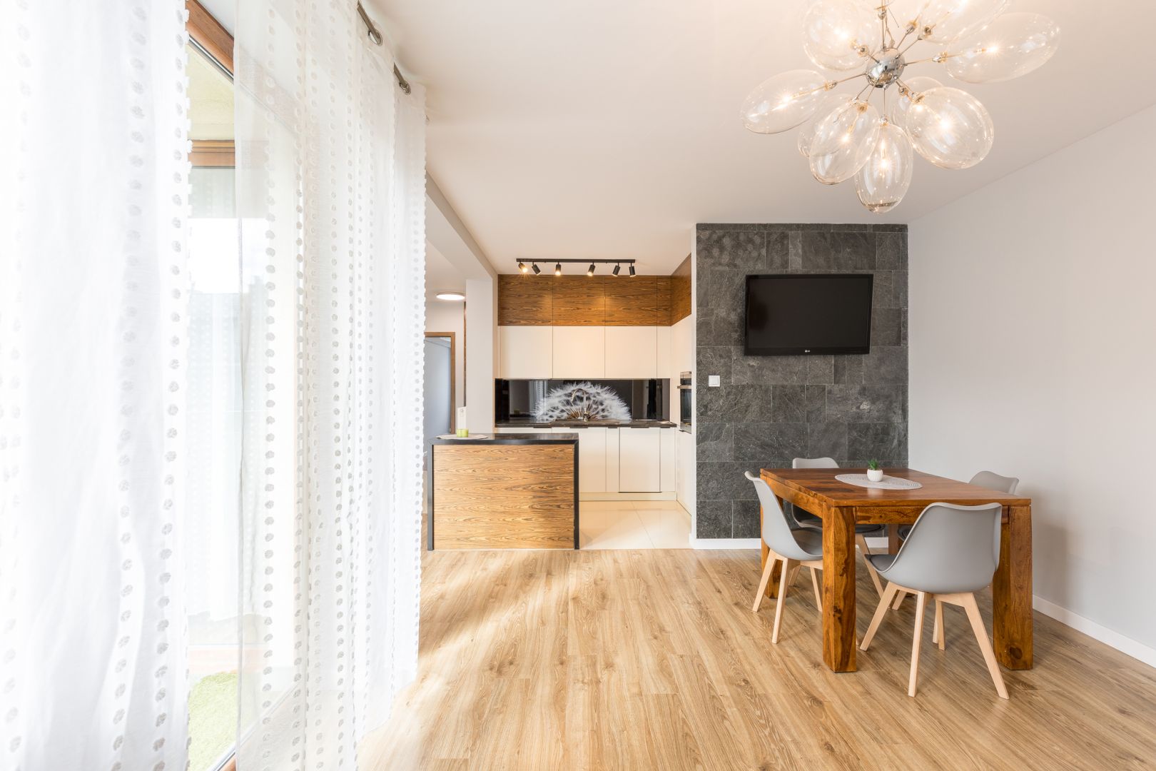 4 pokojowe, balkon, garaż - Mieszkanie - Wynajem - Kraków, Podgórze / Bieżanów-Prokocim