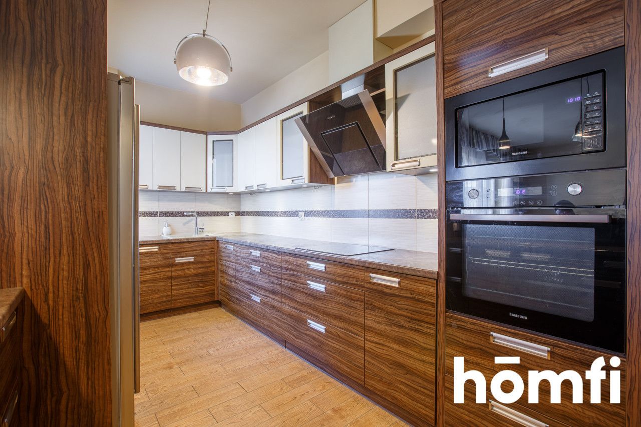 FOR RENT 3-ROOM APARTMENT WITH 2 PARKING PLACES IN THE GARAGE AND A BALCONY - Квартира - Оренда - Rzeszów, Zawiszy Czarnego