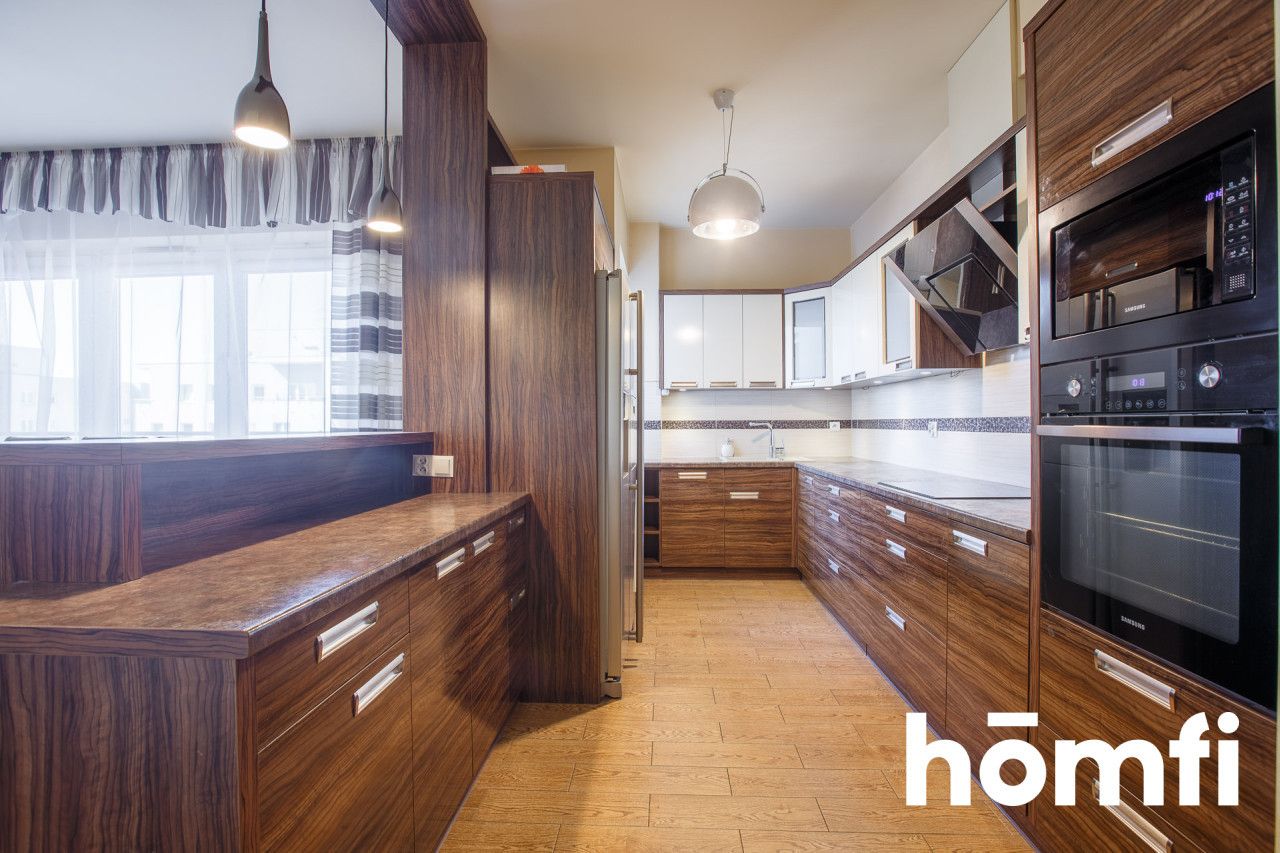 FOR RENT 3-ROOM APARTMENT WITH 2 PARKING PLACES IN THE GARAGE AND A BALCONY - Квартира - Оренда - Rzeszów, Zawiszy Czarnego