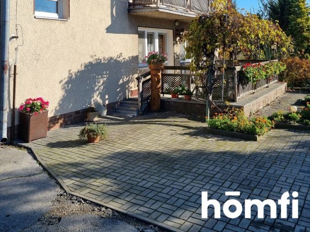 PRZESTRONNY DOM JEDNORODZINNY Z DUŻĄ DZIAŁKĄ - Dom - Sprzedaż - Radomski, Wierzbica / Zalesice-Kolonia