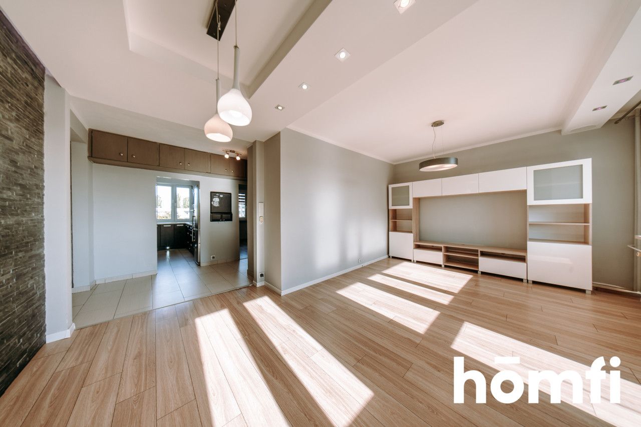 Do wynajęcia od zaraz przestronne, 3-pokojowe mieszkanie z osobną kuchnią i loggią – idealne dla rodziny, pary lub osób pracujących zdalnie. - Mieszkanie - Wynajem - Toruń, Na Skarpie