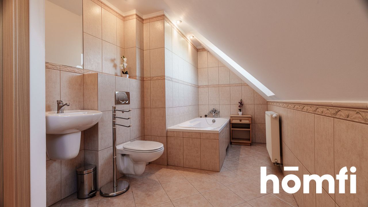 Dwupoziomowe mieszkanie z loggią, garażem i panoramą Beskidów, os. Cztery Pory Roku - Mieszkanie - Sprzedaż - Bielsko-Biała, Kamienica