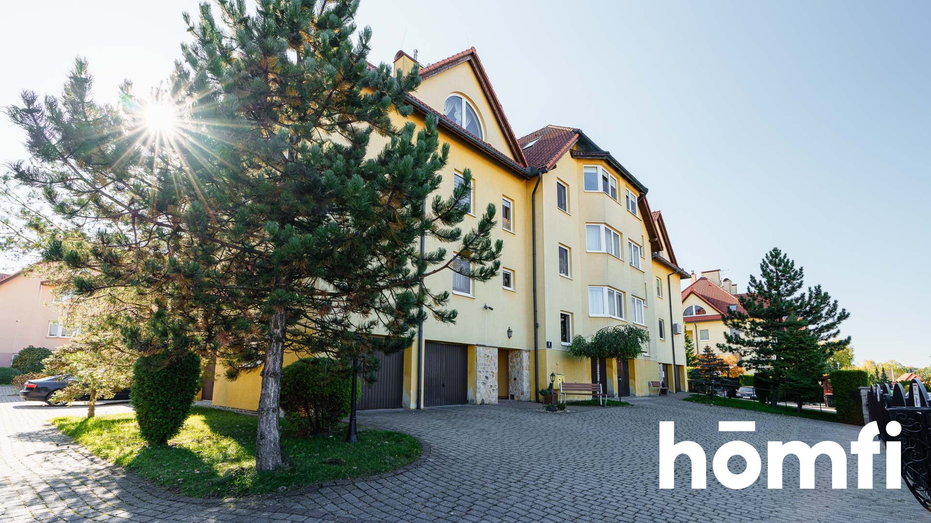 Dwupoziomowe mieszkanie z loggią, garażem i panoramą Beskidów, os. Cztery Pory Roku - Mieszkanie - Sprzedaż - Bielsko-Biała, Kamienica