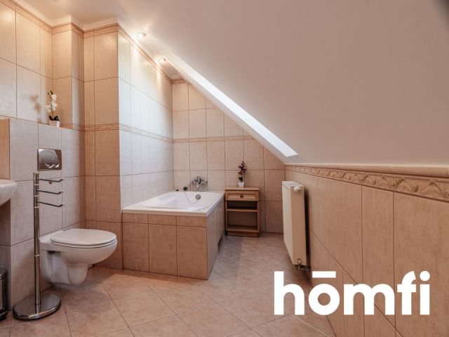 Dwupoziomowe mieszkanie z loggią, garażem i panoramą Beskidów, os. Cztery Pory Roku - Mieszkanie - Sprzedaż - Bielsko-Biała, Kamienica