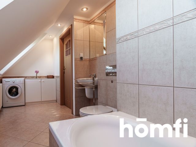 Dwupoziomowe mieszkanie z loggią, garażem i panoramą Beskidów, os. Cztery Pory Roku - Mieszkanie - Sprzedaż - Bielsko-Biała, Kamienica