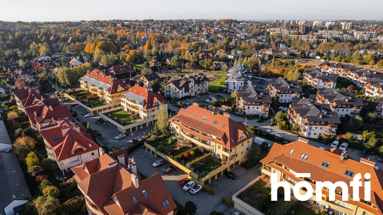 Dwupoziomowe mieszkanie z garażem i widokiem na góry, os. Cztery Pory Roku - Mieszkanie - Wynajem - Bielsko-Biała, Kamienica