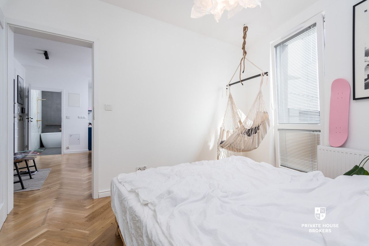 Breathtaking Apartment with a 20 m² Terrace | Top Floor | High Standard – Air Conditioning | Green Surroundings - Apartment - Rent - Kraków, Nowa Huta / Czyżyny