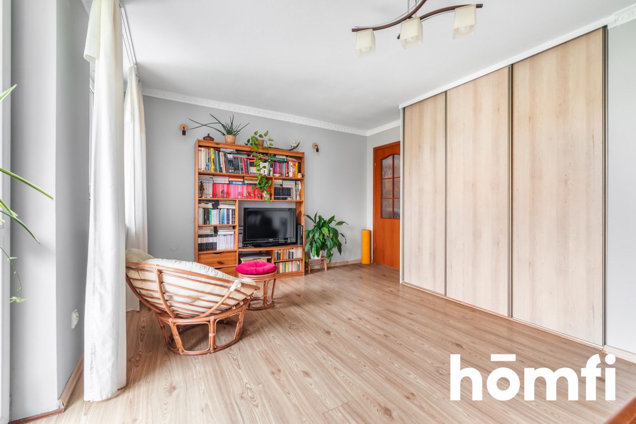 SPACIOUS APARTMENT WITH GREAT POTENTIAL - Квартира - Продаж - Lubelski, Jastków / Snopków