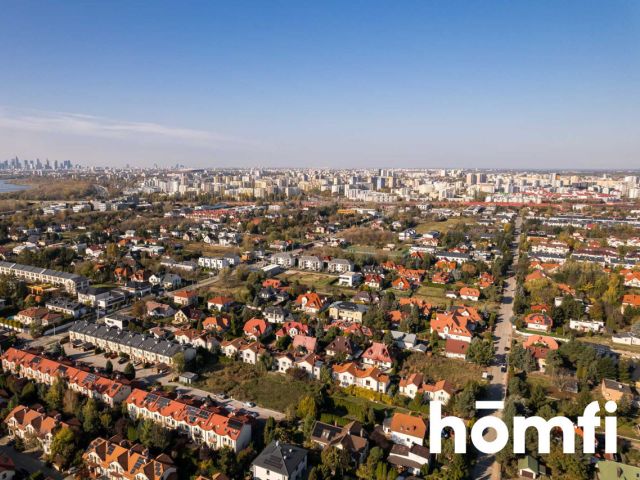 Dom z ogrodem, basenem i kominkiem w Wawrze - Dom - Sprzedaż - Warszawa, Wawer