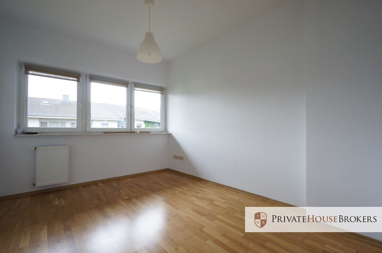 Dom jednorodzinny w zabudowie szeregowej, 120 m2, 2 poziomy, ogródek, taras, garaż - Park Eko - Dom - Wynajem - Wielicki, Niepołomice