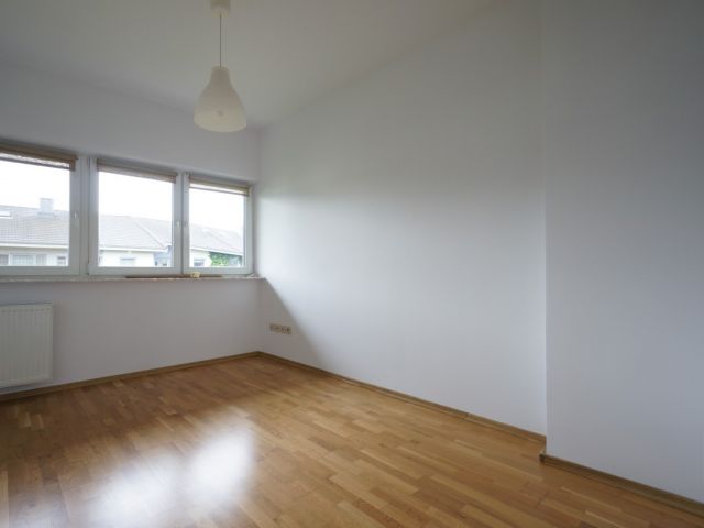 Dom jednorodzinny w zabudowie szeregowej, 120 m2, 2 poziomy, ogródek, taras, garaż - Park Eko - Dom - Wynajem - Wielicki, Niepołomice