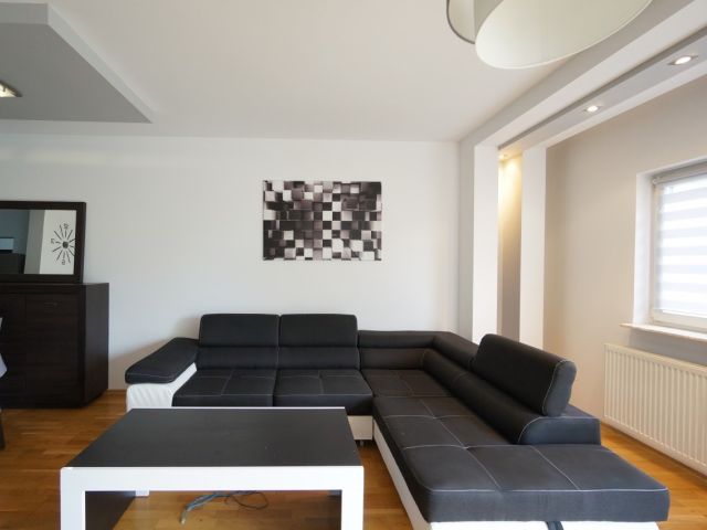 Dom jednorodzinny w zabudowie szeregowej, 120 m2, 2 poziomy, ogródek, taras, garaż - Park Eko - Dom - Wynajem - Wielicki, Niepołomice