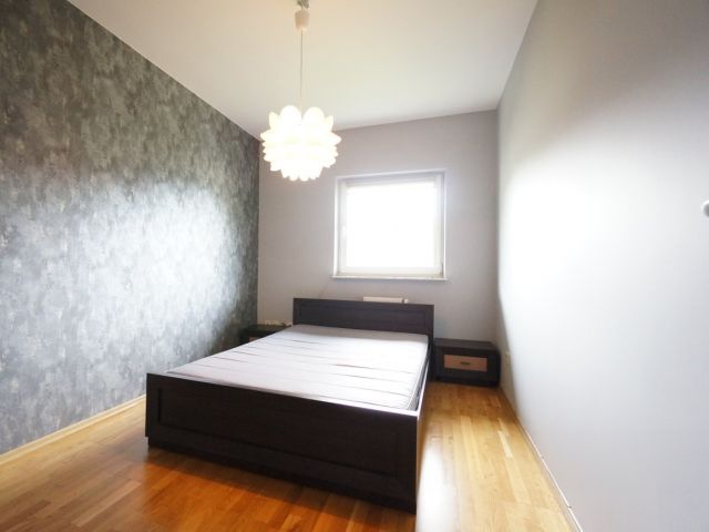 Dom jednorodzinny w zabudowie szeregowej, 120 m2, 2 poziomy, ogródek, taras, garaż - Park Eko - Dom - Wynajem - Wielicki, Niepołomice