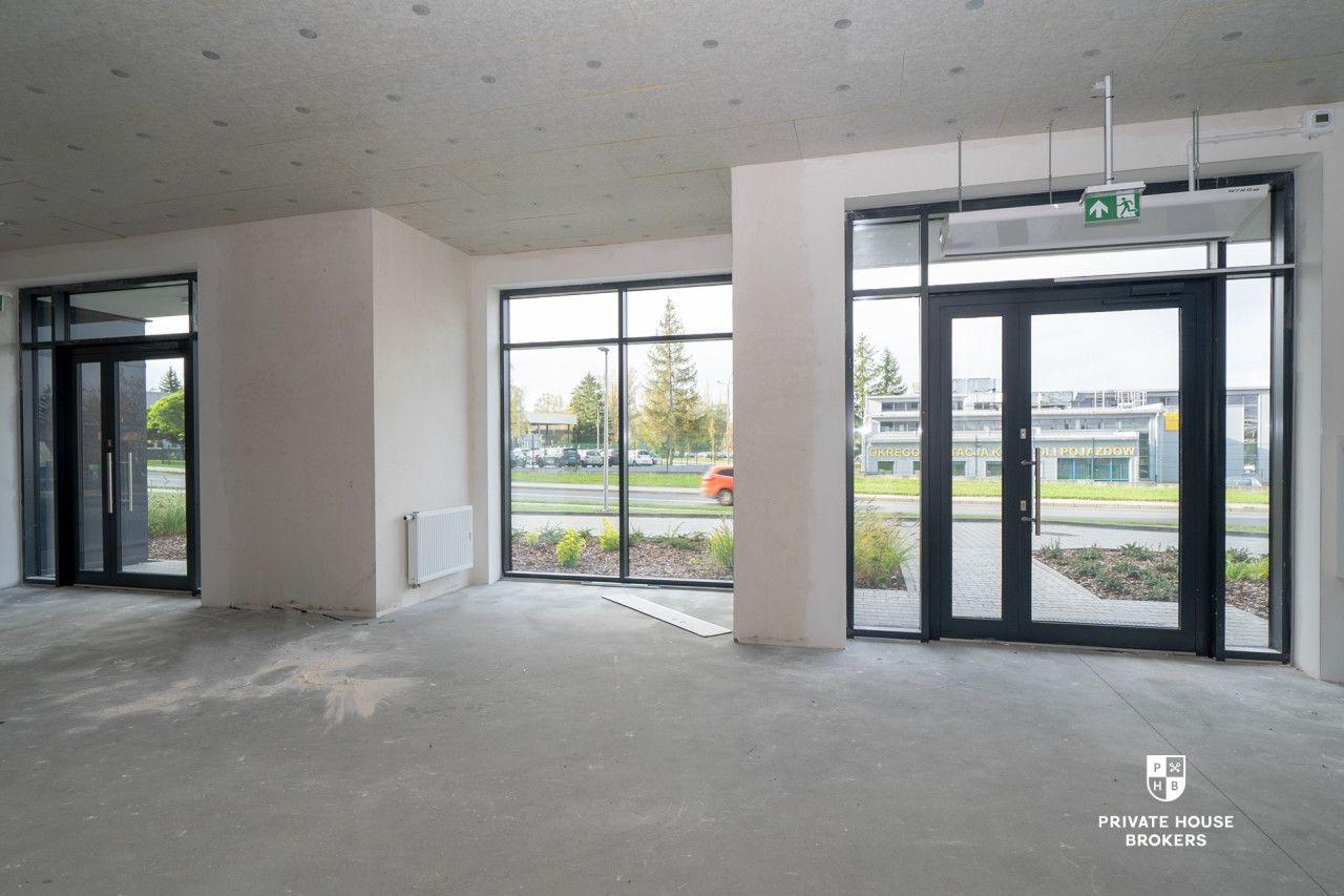 Commercial space for rent Walerego Sławka street 178 sqm - Commercial premises - Rent - Kraków, Podgórze