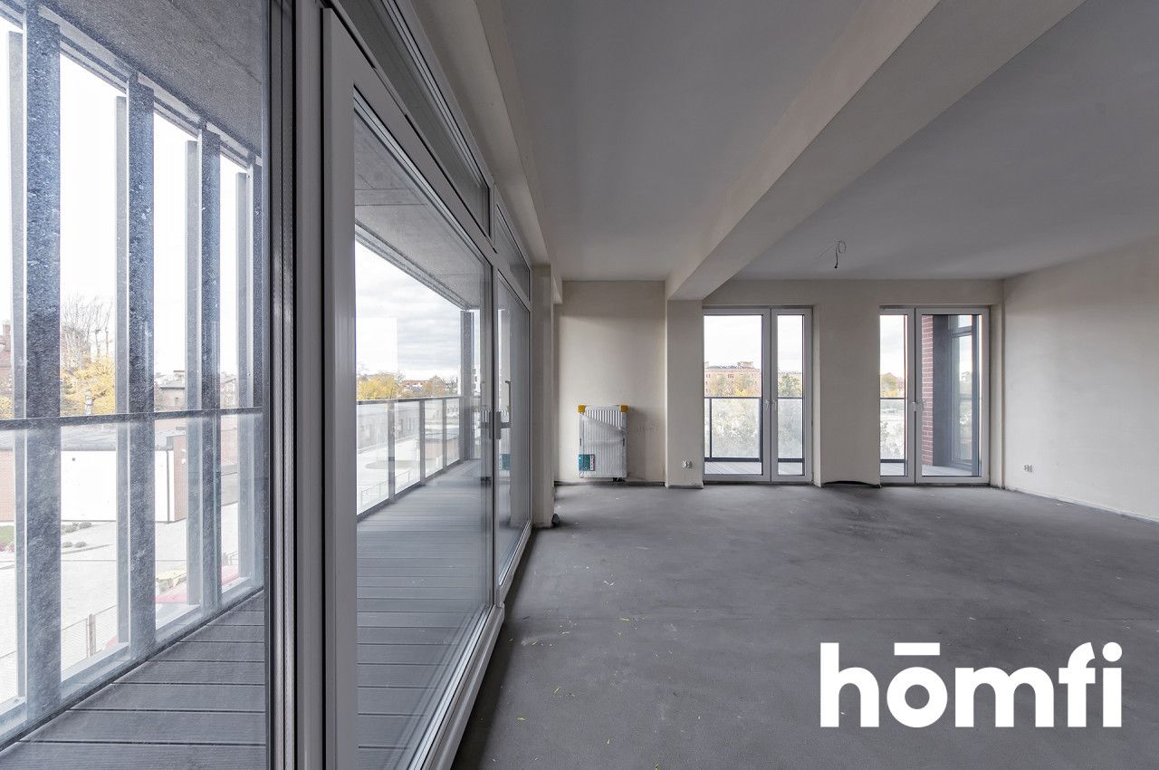 SPACIOUS APARTMENT WITH TWO LOGGIAS – 3C Koszarowa Street, Gniezno - Квартира - Продаж - Gnieźnieński, Gniezno