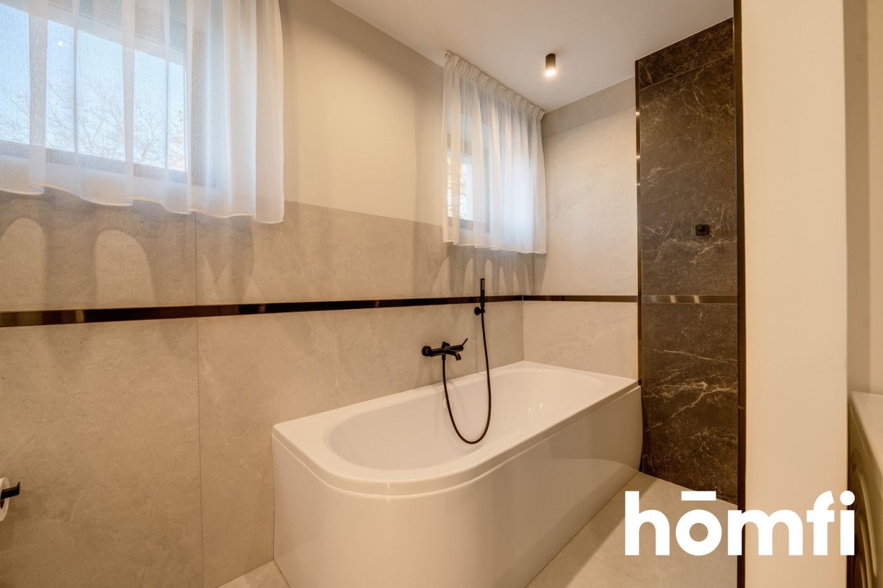 Duże, jasne i przestronne mieszkanie na parterze w 2-lokalowym budynku - Mieszkanie - Wynajem - Zwoleński, Zwoleń