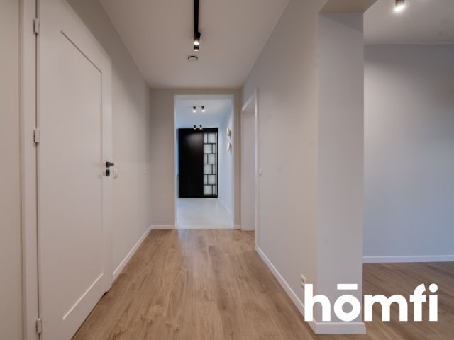 Duże, jasne i przestronne mieszkanie na parterze w 2-lokalowym budynku - Mieszkanie - Wynajem - Zwoleński, Zwoleń