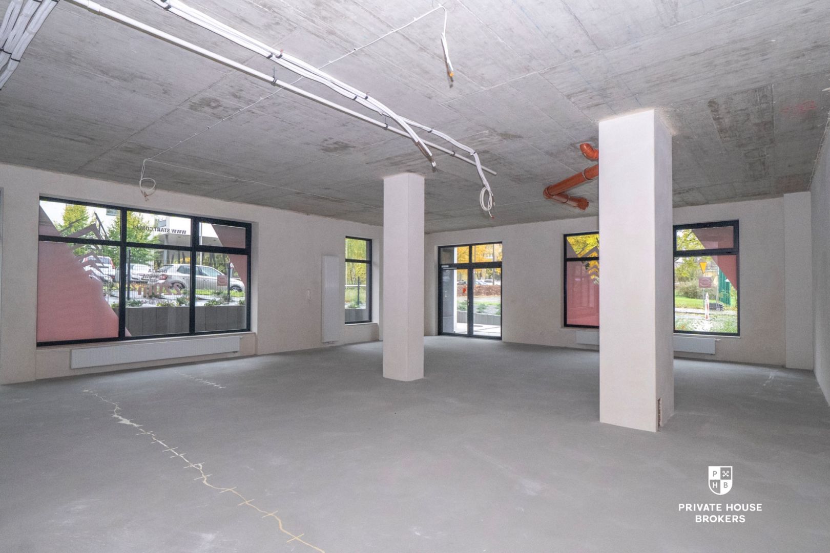 Commercial space for rent 220 sqm Republiki Korczakowskiej street - Commercial premises - Rent - Kraków, Podgórze