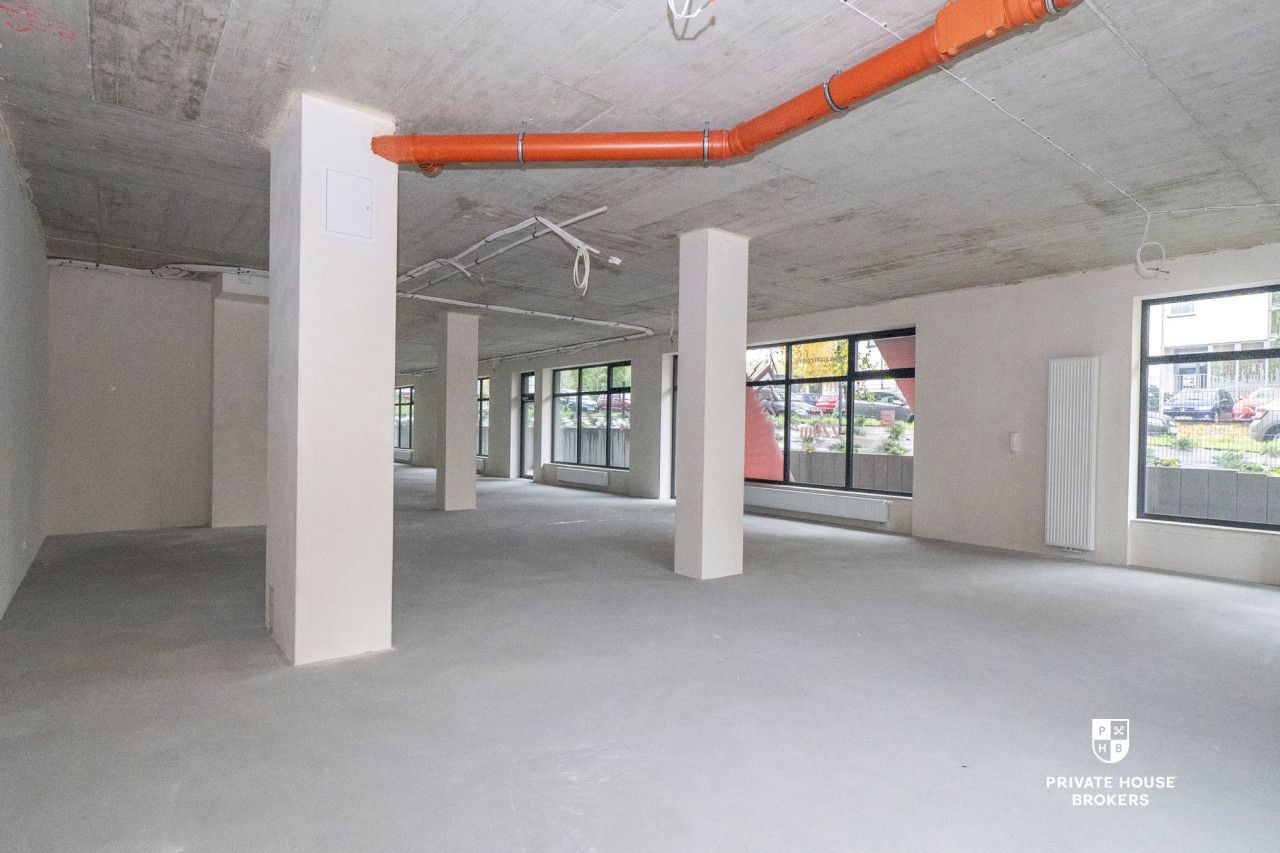 Commercial space for rent 220 sqm Republiki Korczakowskiej street - Commercial premises - Rent - Kraków, Podgórze