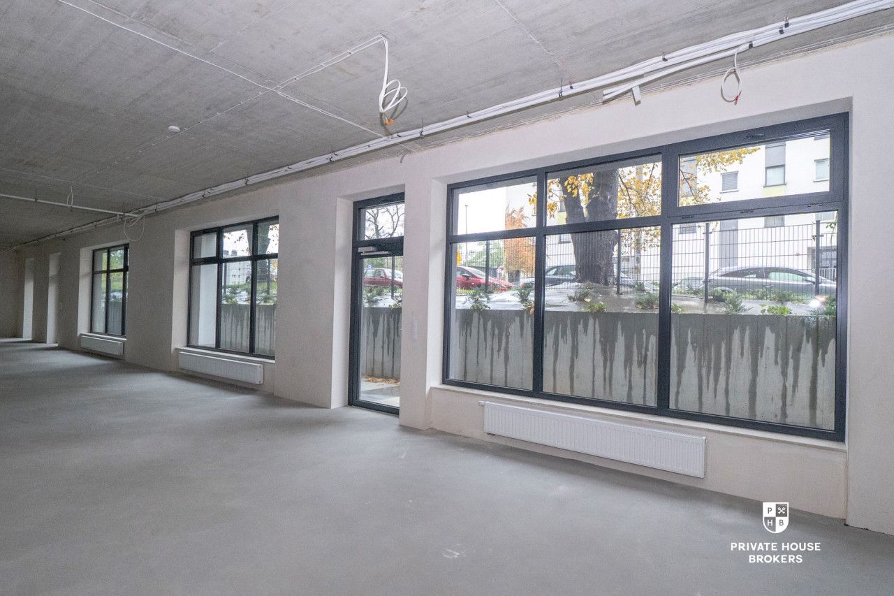 Commercial space for rent 220 sqm Republiki Korczakowskiej street - Commercial premises - Rent - Kraków, Podgórze