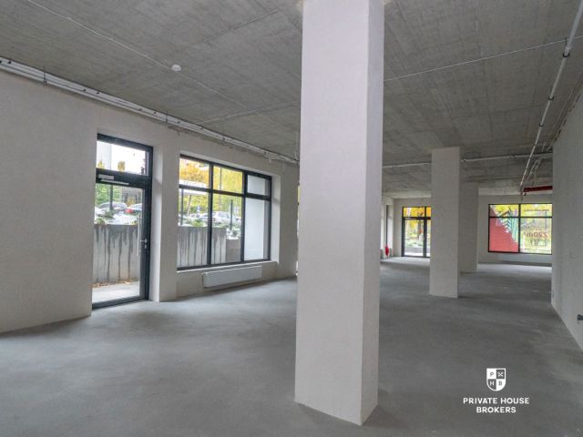 Commercial space for rent 220 sqm Republiki Korczakowskiej street - Commercial premises - Rent - Kraków, Podgórze