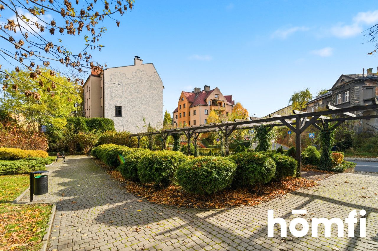 KLIMATYCZNE MIESZKANIE W KAMIENICY BIELSKO-BIAŁA - Mieszkanie - Sprzedaż - Bielsko-Biała, Śródmieście