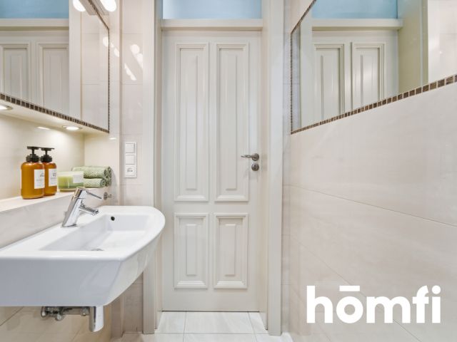 KLIMATYCZNE MIESZKANIE W KAMIENICY BIELSKO-BIAŁA - Mieszkanie - Sprzedaż - Bielsko-Biała, Śródmieście