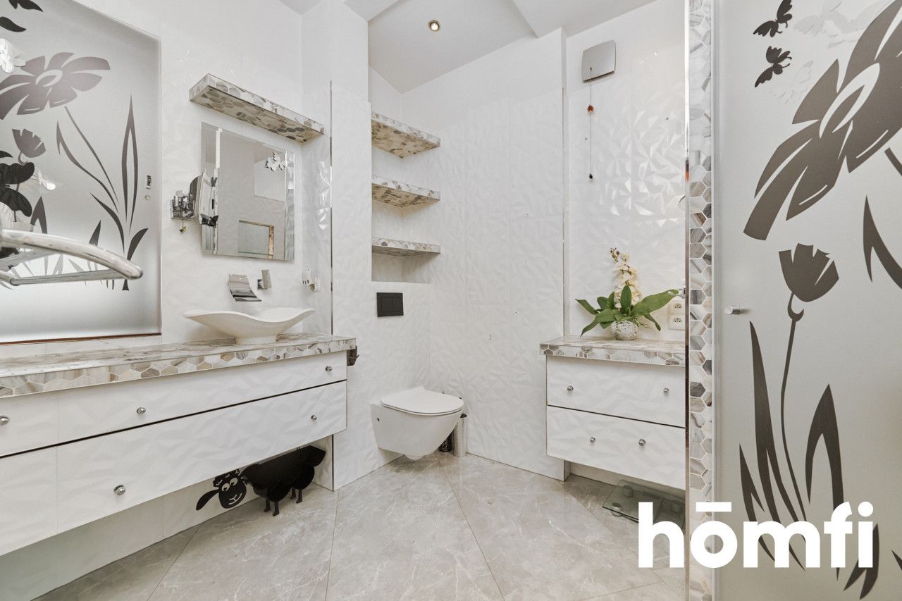 3-4 rooms / spacious 102,68 m2 / City Center / 2x garage / air condition - Apartment - Sale - Wrocław, Krzyki