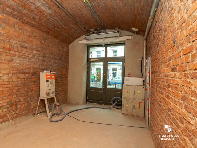 Commercial space for rent 22 sqm Kalwaryjska street - Commercial premises - Rent - Kraków, Podgórze