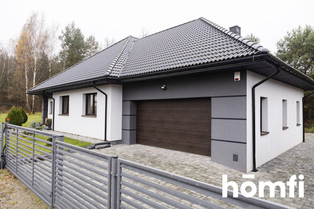 A unique house on Wspólna Street in Górno-Zawada - Дім - Продаж - Kielecki, Górno / Górno-Zawada