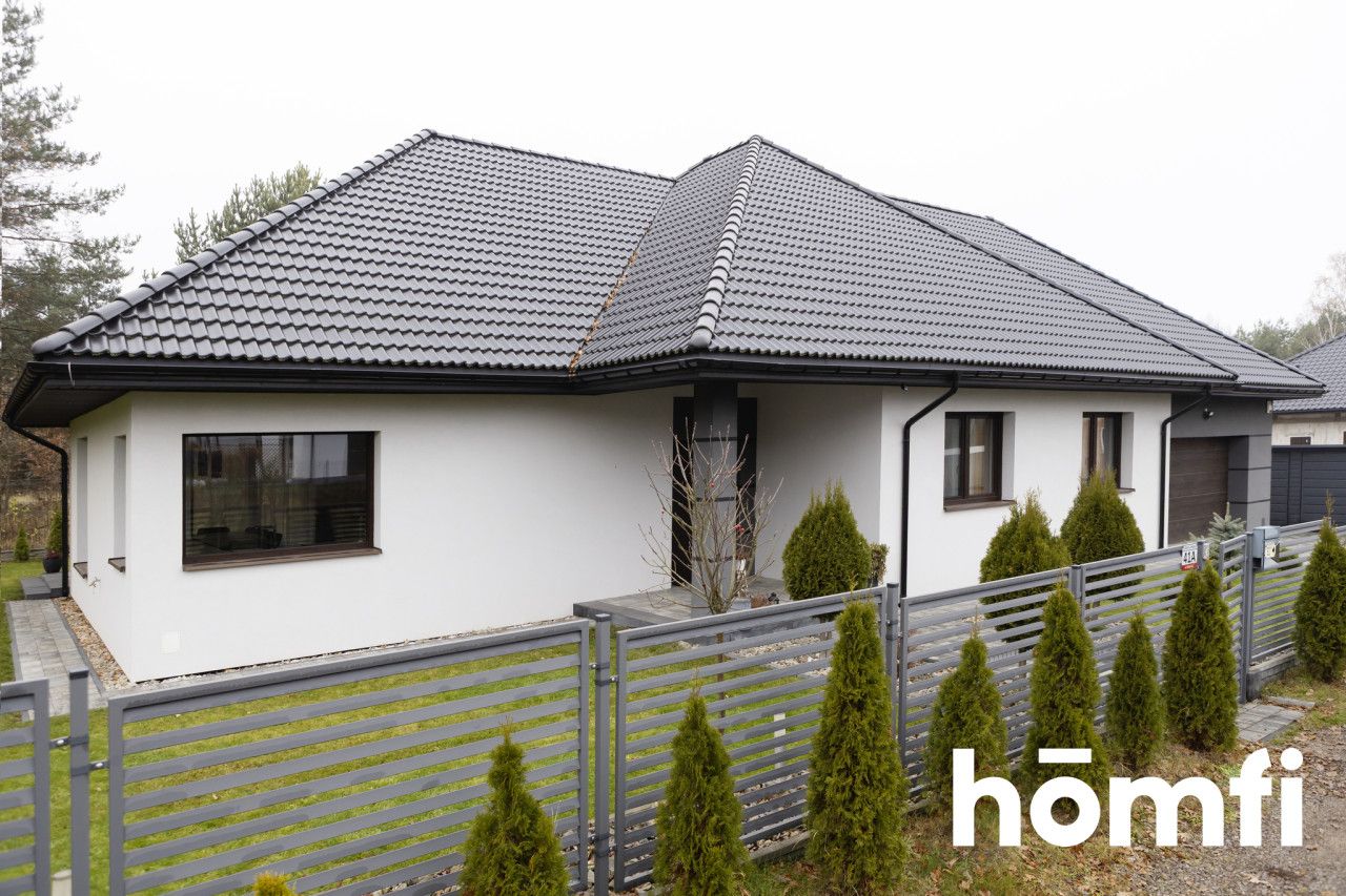 A unique house on Wspólna Street in Górno-Zawada - Дім - Продаж - Kielecki, Górno / Górno-Zawada